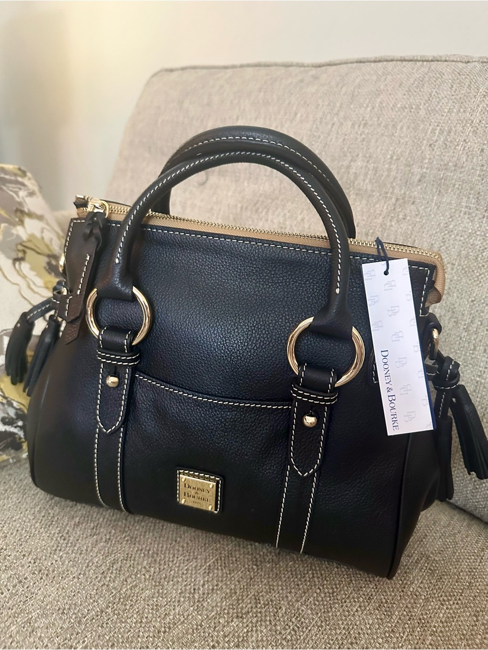 Dooney & Bourke SET w: NWT Black Leather Satchel, & Signature Logo wallet - Picture 14 of 16
